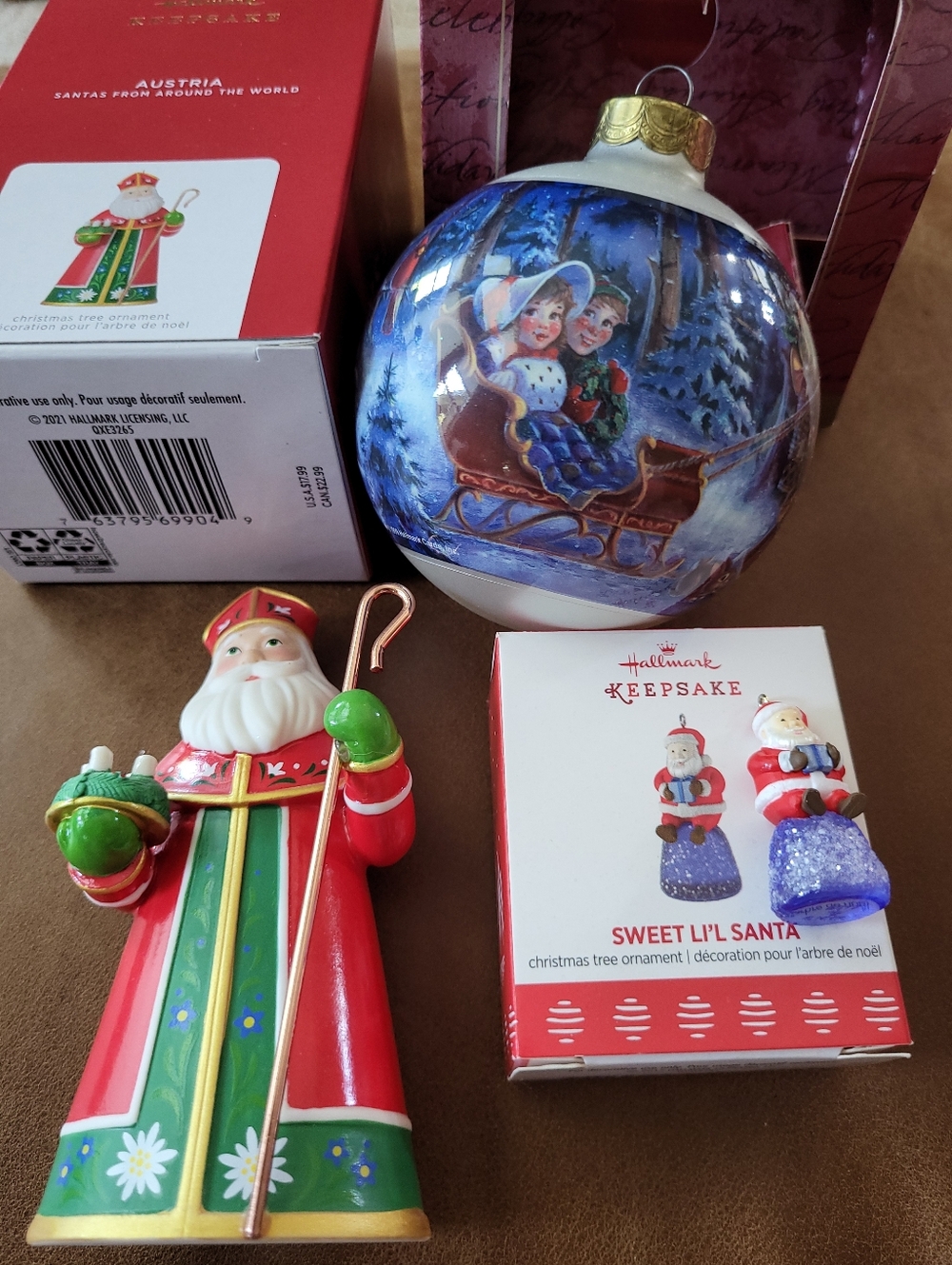 4) Hallmark Christmas Ornaments - Santa Edition. Excellent condition. - Picture 5 of 7